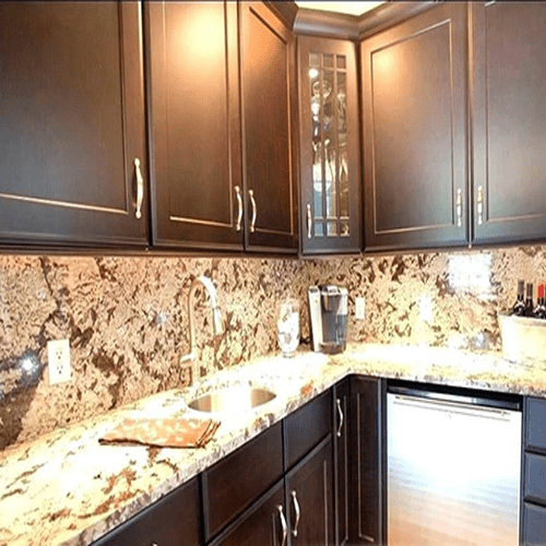 انواع بک اسپلش (backsplash) که طراحی داخلی ویلا را متحول می‌کنند