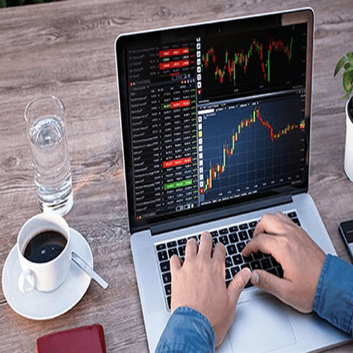 سرمایه‌گذاری در املاک بهتر است یا بورس؟ کدام را انتخاب کنیم؟