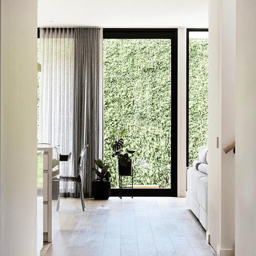  استفاده از پنجره های بلند در ویلا